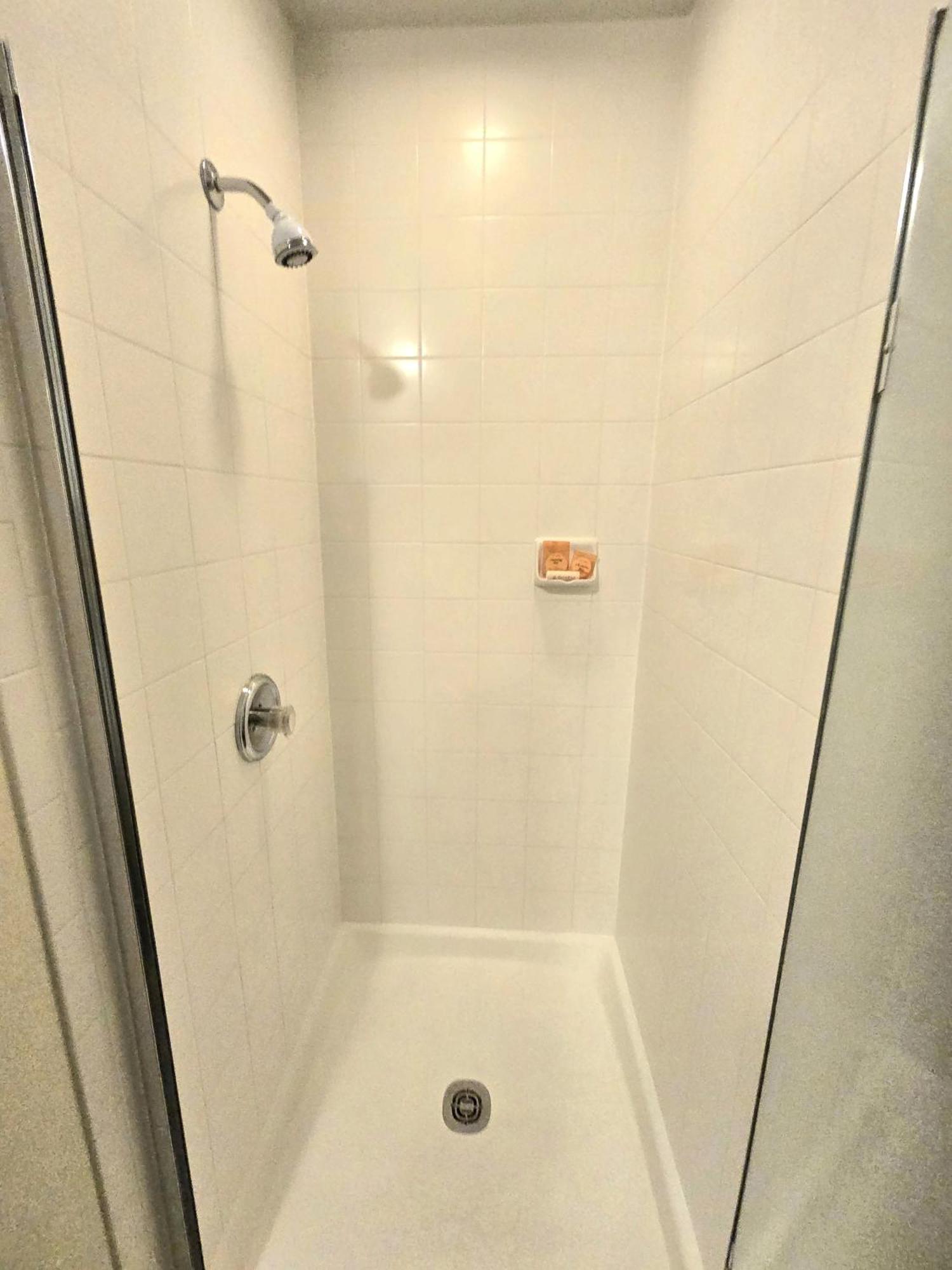 Jacuzzi Annex King Room